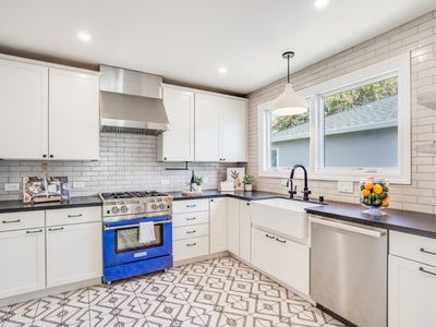 220 N San Anselmo Ave, San Bruno, CA, 94066