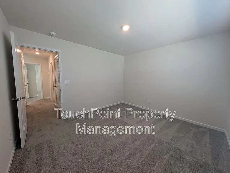 2167 Vanderlyn St — Photo 22