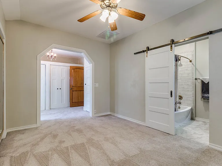 410 E Cleveland Ave — Photo 10