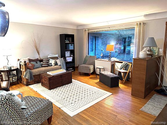 2nd image of 9776 Marsh Rd