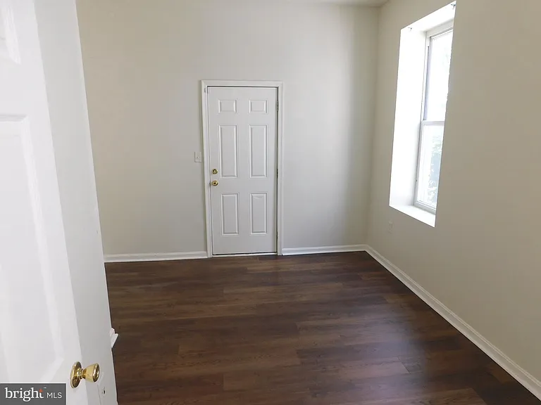 2427 Lakeview Ave #2D — Photo 8