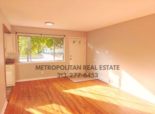 9018 Beatrice St, Livonia, MI 48150