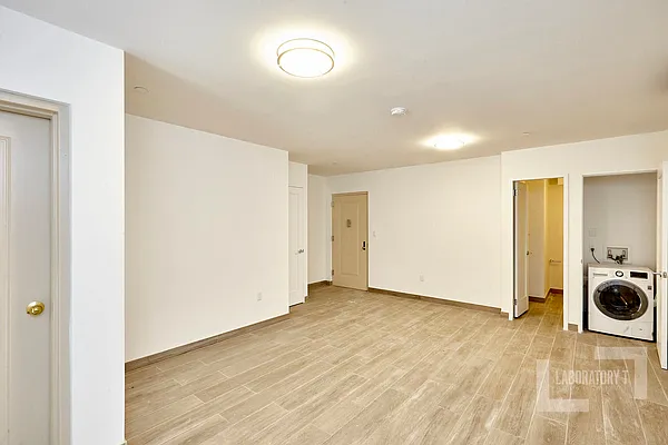 Rented by Keller Williams NYC | media 16