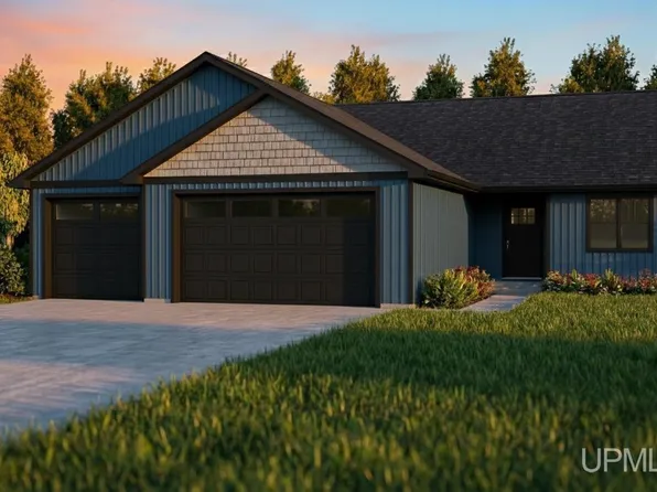 150 Woodland Dr, Negaunee, MI 49866