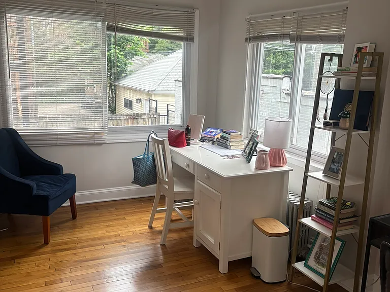 1506 W Addison St — Photo 18