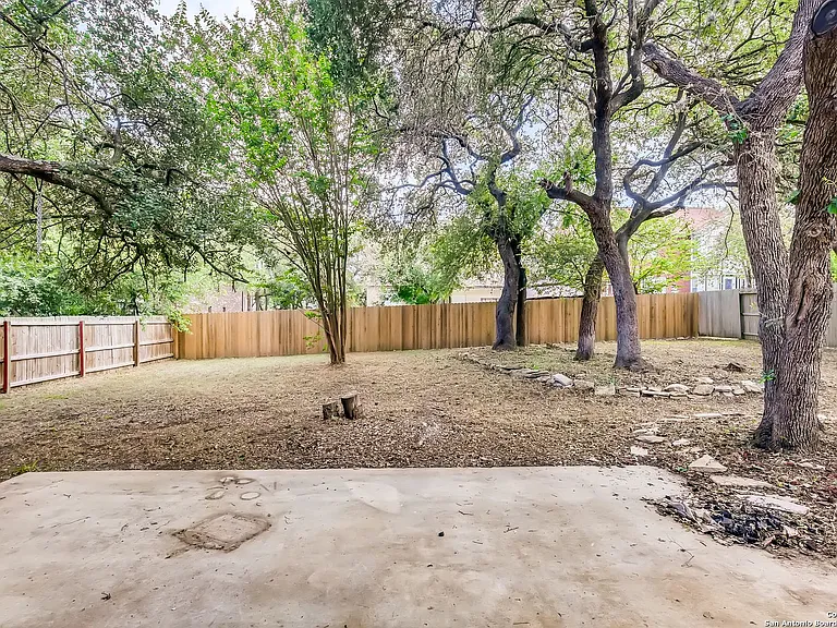 9619 Stillforest — Photo 21