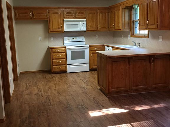 Lots of cabinet space!