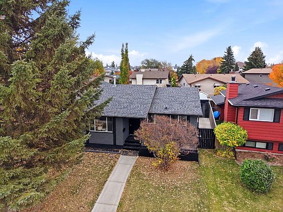 3rd image of 61 Chappel Dr
