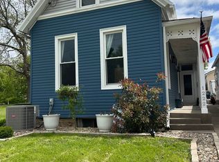 1222 Chestnut St, Quincy, IL 62301