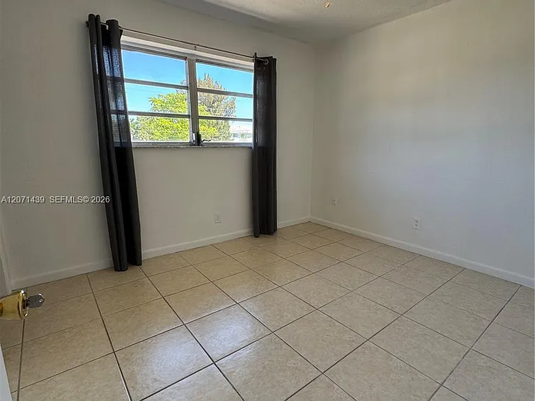 4732 SW 33rd Ave #206 — Photo 9