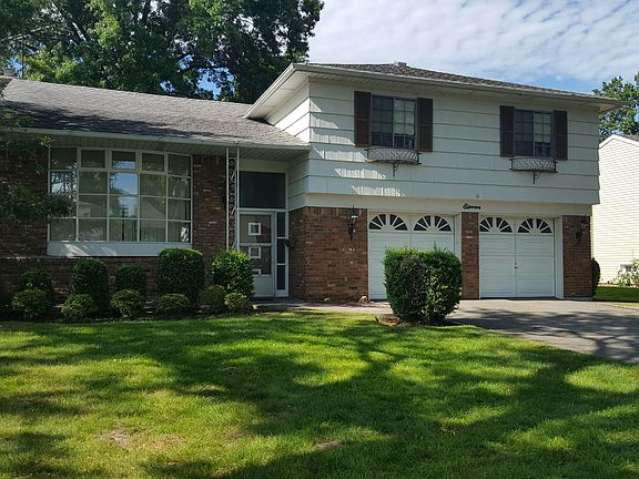 2nd image of 11 Monterey Dr