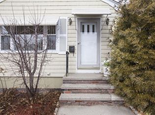 63 Farm St, Providence, RI 02908