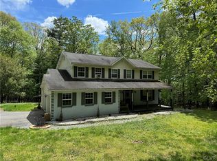 203 Tiger Lily Ln, Saylorsburg, PA 18353
