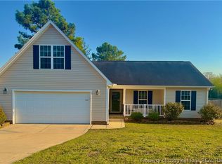 175 Buckfield Ln, Raeford, NC 28376