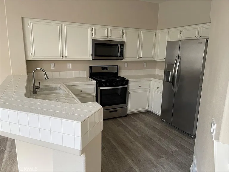 141 Valley View Ter — Photo 4