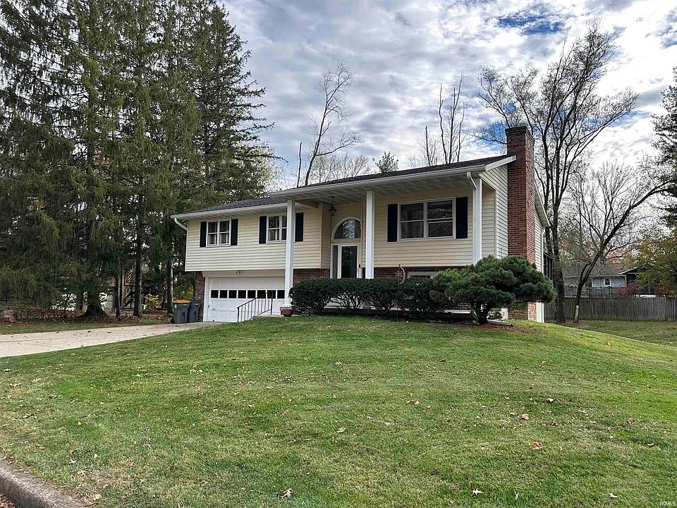 1st image of 2216 S Sussex Dr