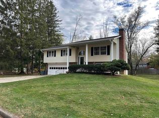 2216 S Sussex Dr, Bloomington, IN