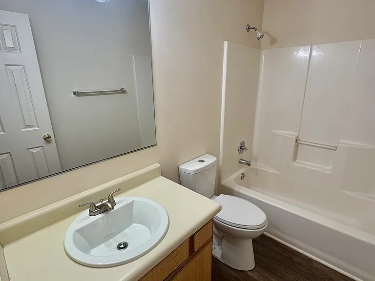 102 Larkyn Dr #102 — Photo 8