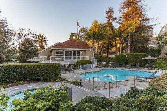 SeaBridge Villas Complex