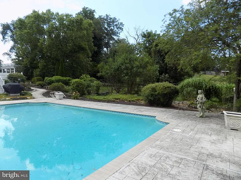 313 Glenville Rd — Photo 78