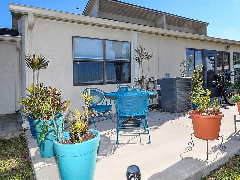 2225 Cypress Ct #2C — Photo 30