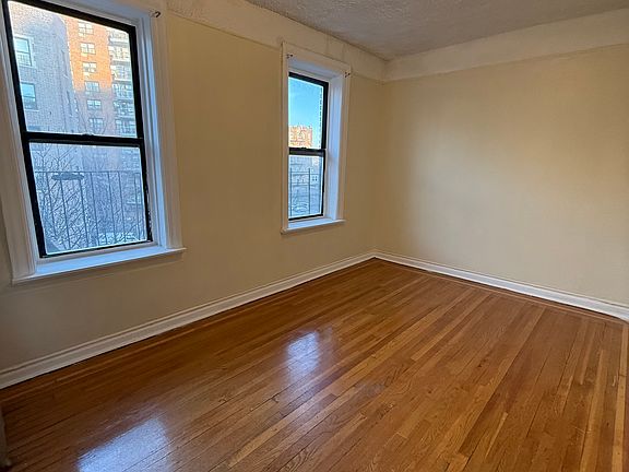 2nd image of 744 Coster St #1