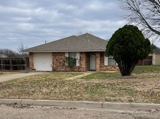 1109 Summer Wheat St, Cleburne, TX 76031