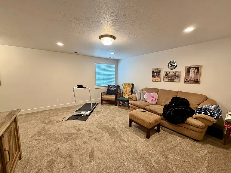 263 E Kirsten Ln — Photo 12