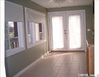 2nd image of 7 Norton St