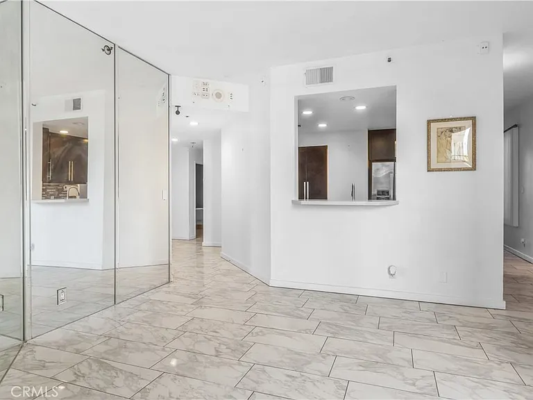 1310 E Ocean Blvd — Photo 7