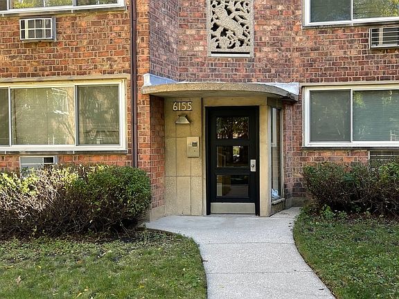 2nd image of 6155 N Wolcott Ave APT 4A