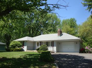 26 New Monmouth Rd, Middletown, NJ 07748