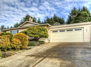 2021 NW Viewridge Dr, Waldport, OR 97394