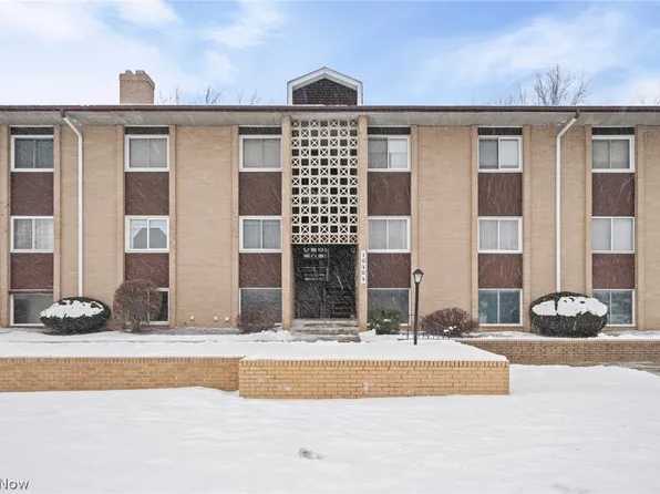 10438 N Church Dr APT 209, Parma Heights, OH 44130