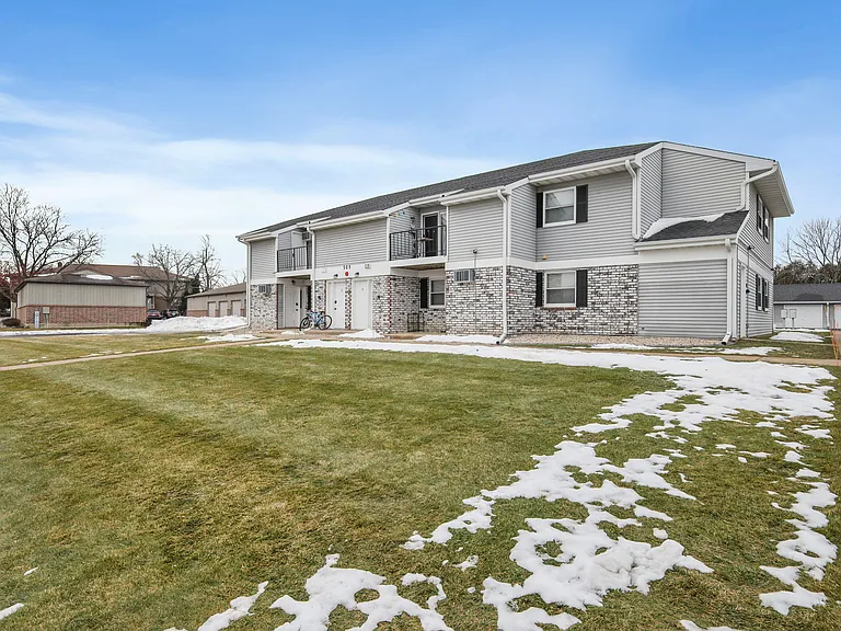 509 S Perry Pkwy #1 — Photo 33