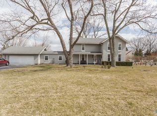 25540 Luckey Rd, Perrysburg, OH 43551