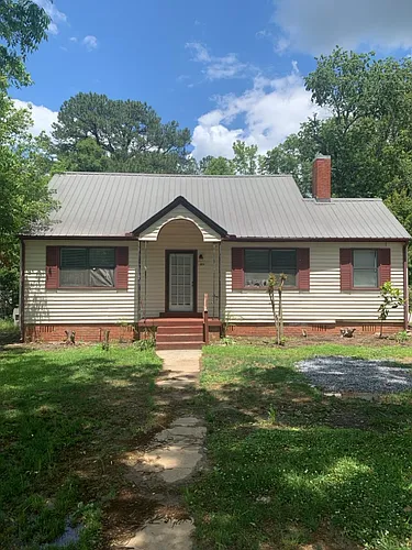 1749 Elmore Rd Photo 1