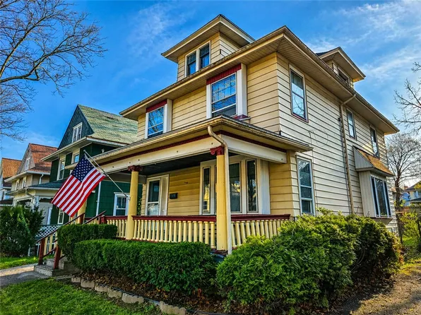 18 Lakeview Ter, Rochester, NY 14613