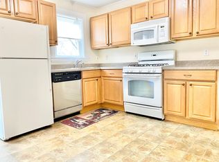 12 Westbourne Rd #2, Newton Center, MA 02459