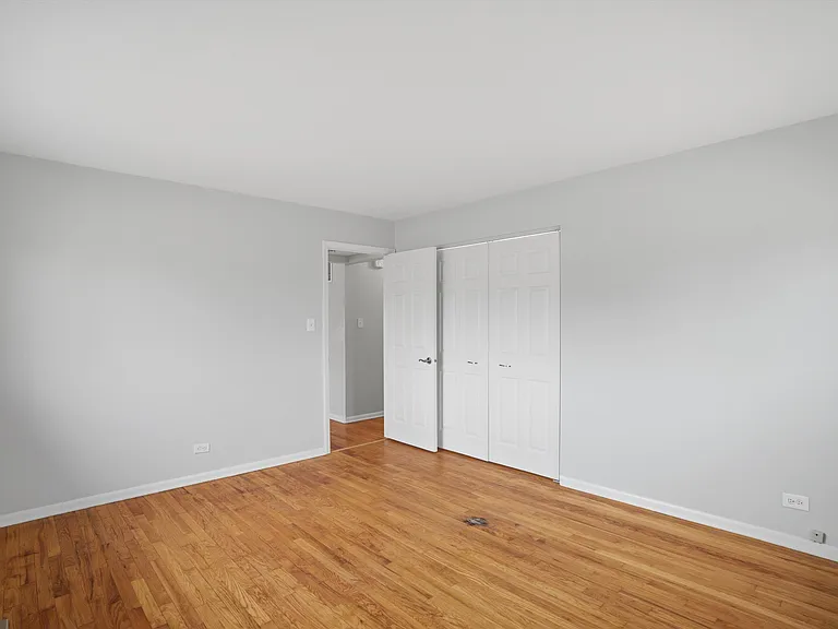 8912 Windsor Ln — Photo 15