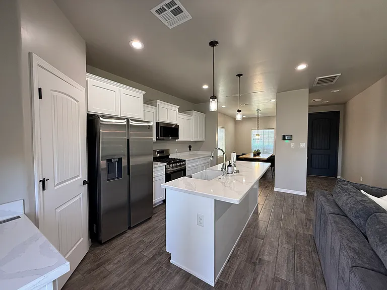 4069 W Camille Pl — Photo 8