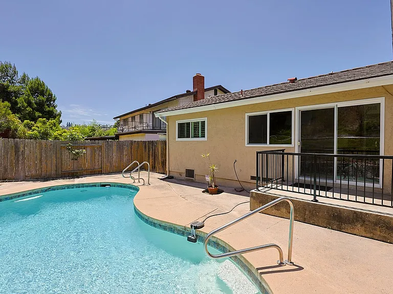 7517 Melotte St — Photo 31