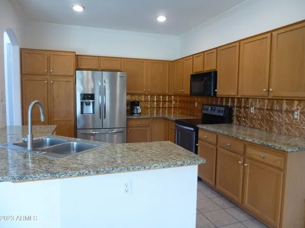 964 S RACINE Lane, Gilbert, AZ 85296