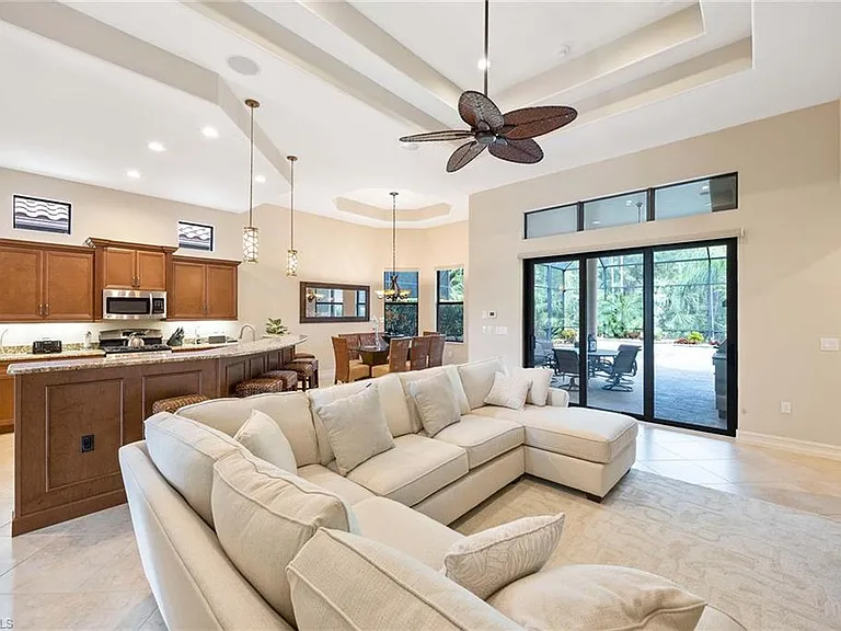 6255 Brunello Ln — Photo 13