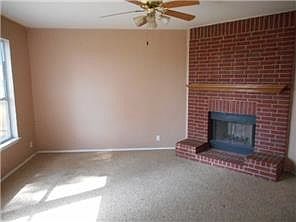 5th image of 402 N Belinda Ct