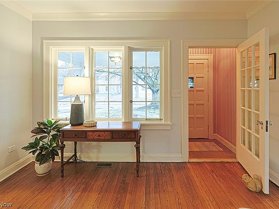 4th image of 3339 Kenmore Rd