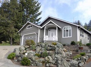 886 Joshua Ct, Brookings, OR 97415