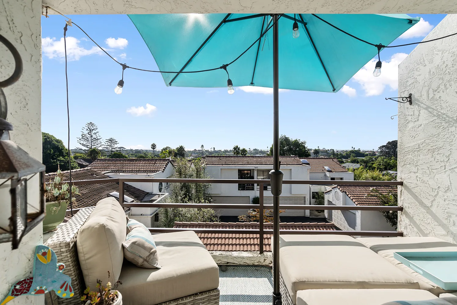 3 bed, 2.5 bath, 1419 sqft, $6,700 — Photo 1