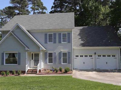 1200 Wellstone Cir, Apex, NC, 27502