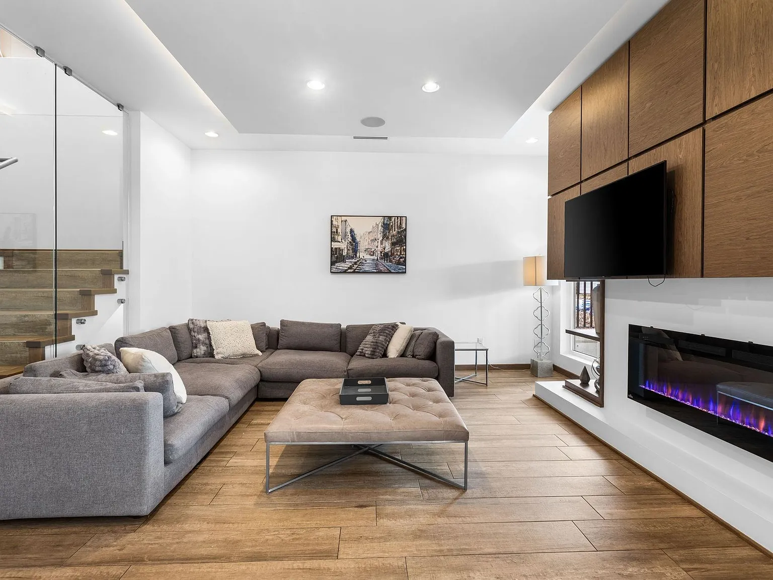 3 bed, 3500 sqft, $5,700 — Photo 4